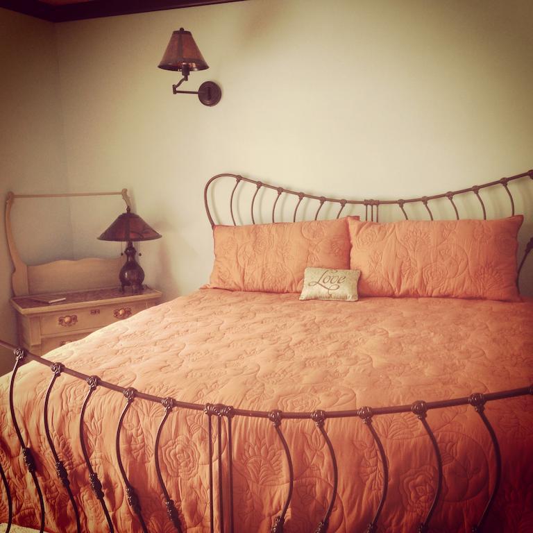 The Golden Leaf Inn Estes Park Room photo